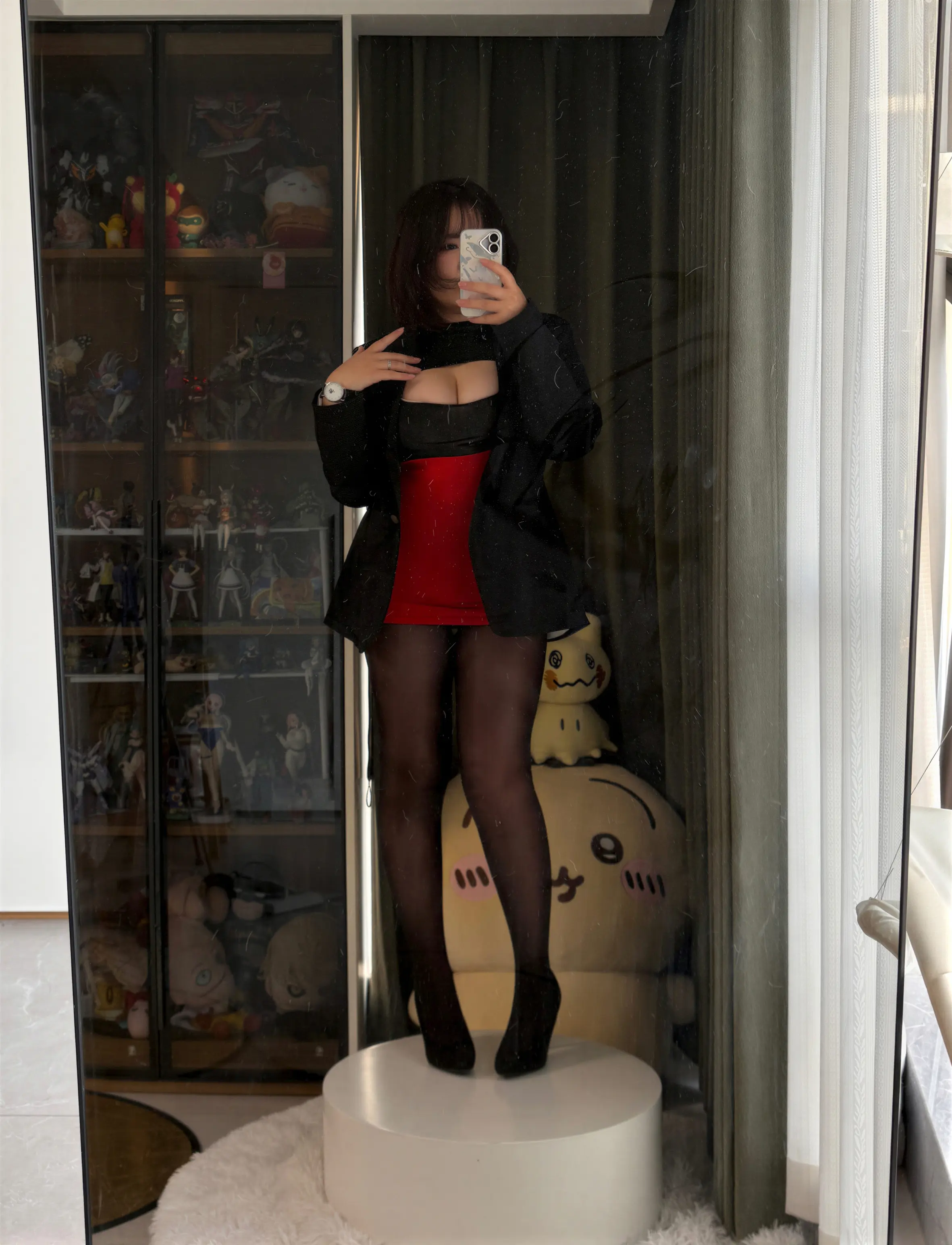 阿半今天很开心cos图集社畜自拍全册资源在线观看共76P(内附自拍视频)