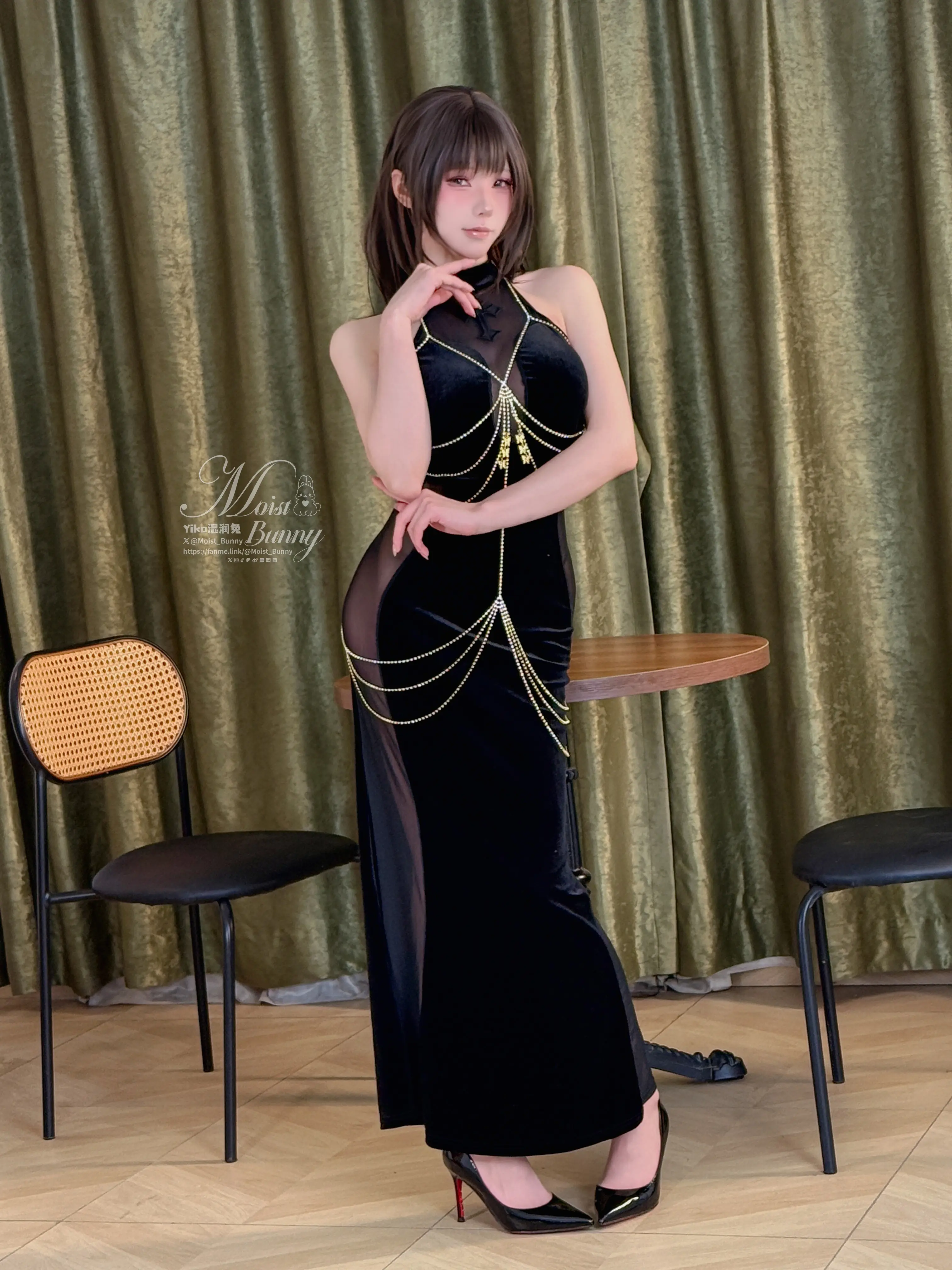 图片[3]-咬一口兔娘(Yiko湿润兔) 2026年3月月票专属特典-黑色丽花cos图集全册资源在线观看共34P